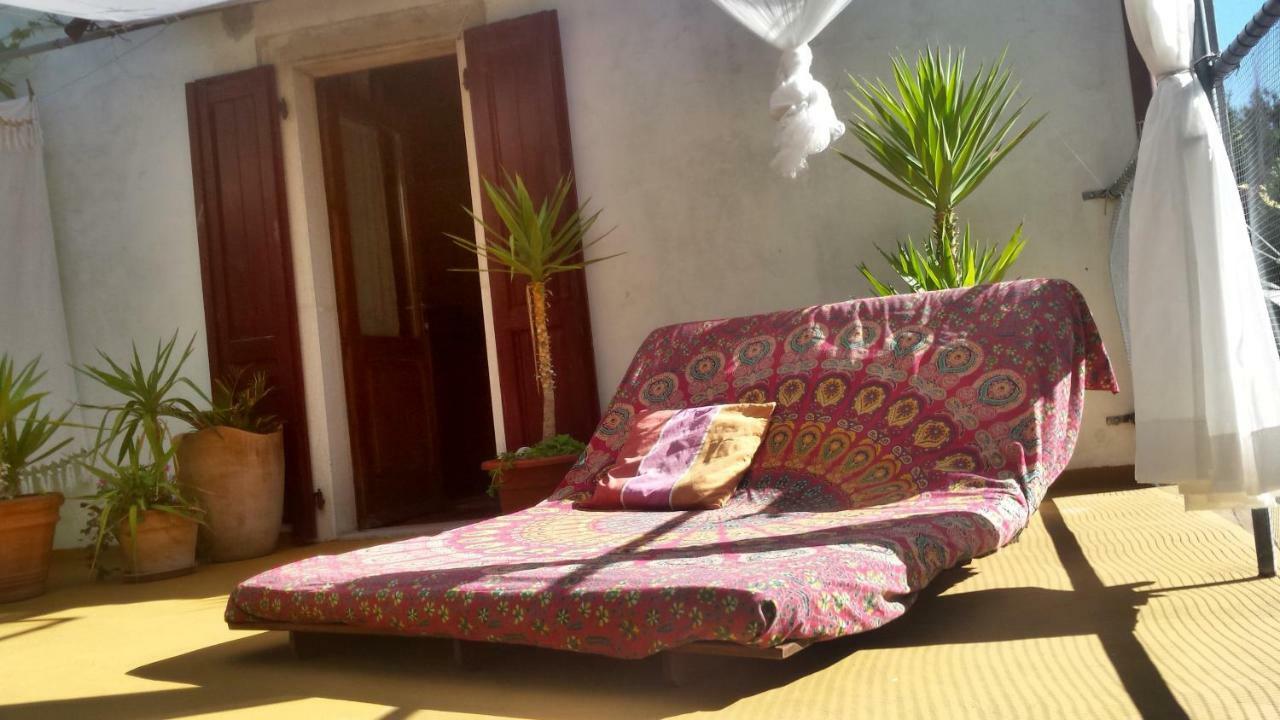 Casa Lin & Casa Blanca Hotel Nerezine Ngoại thất bức ảnh